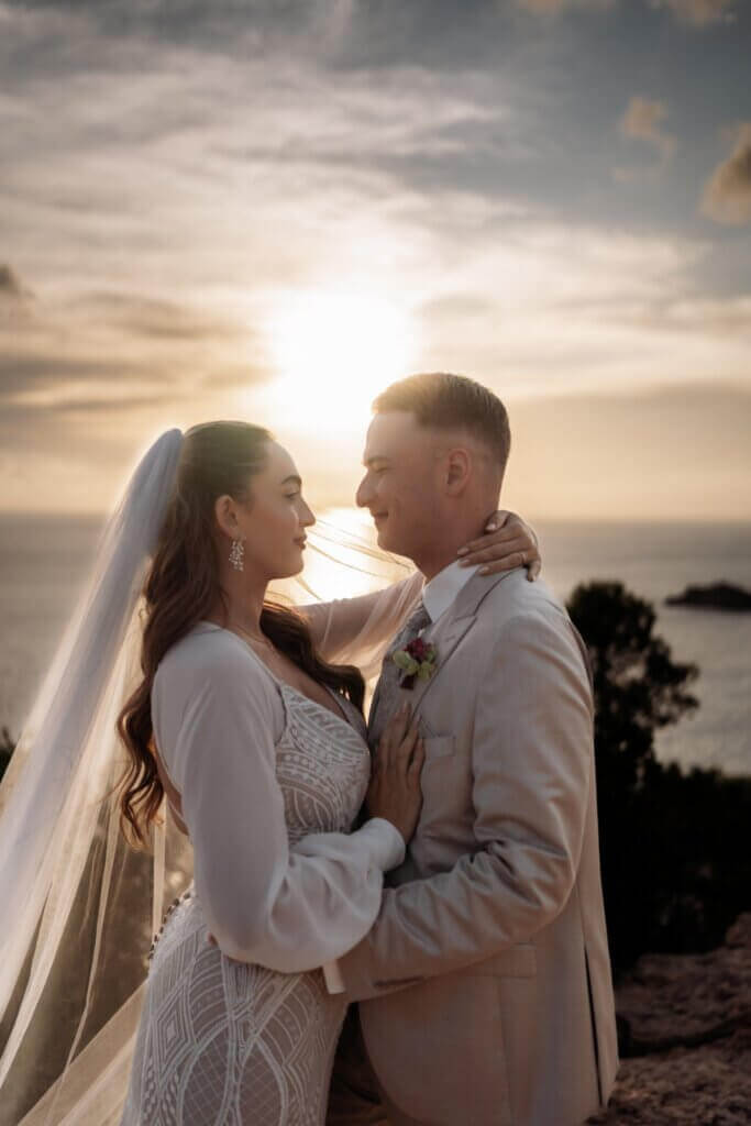 Hochzeit bei Sonnenuntergang – Magische Stimmung