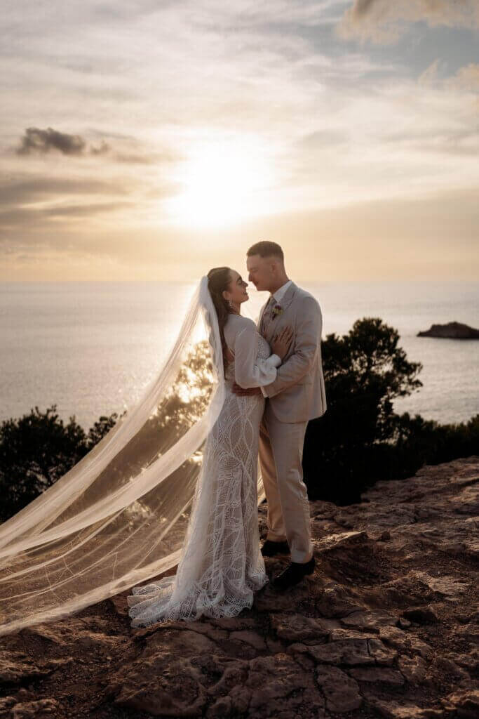 Hochzeit am Meer – Romantischer Sonnenuntergang